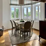 Apartament Ratuszowy *
