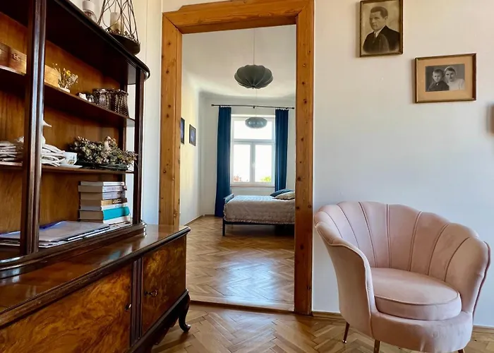 Ratuszowy דירה צ'שין