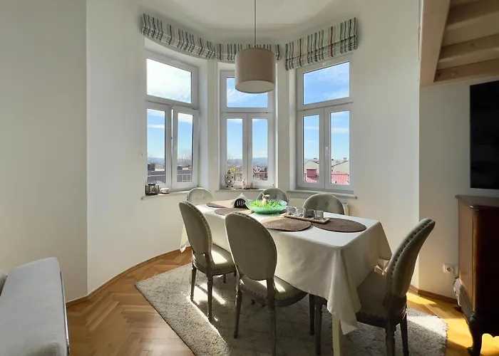 Ratuszowy דירה צ'שין